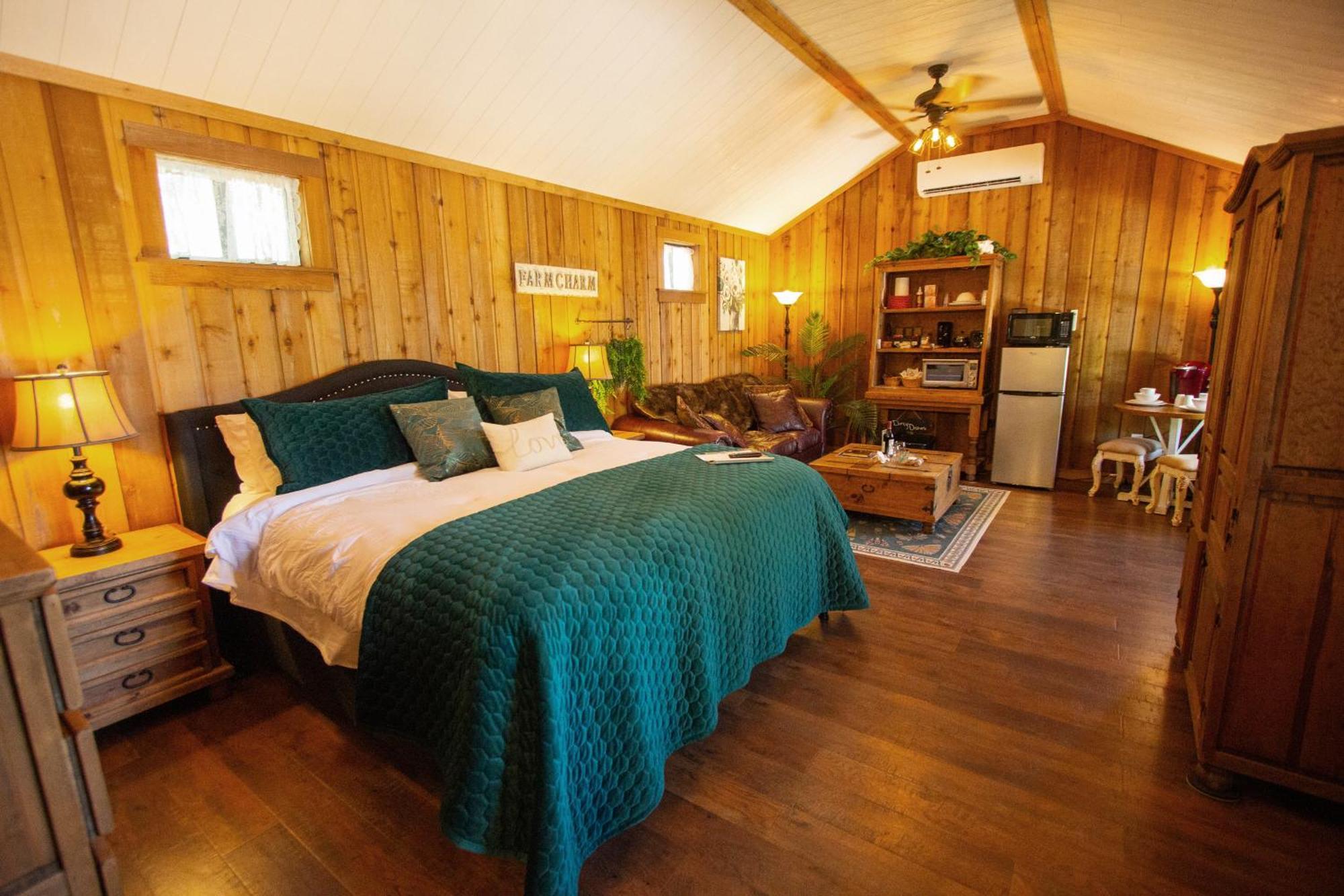 Bed and Breakfast A Barn At The Quarry Fredericksburg Exterior foto